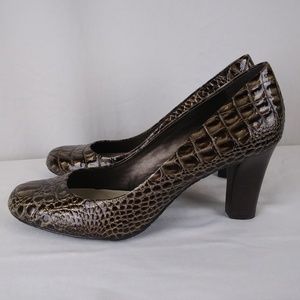 Vintage Leather Croc Embossed Heels Sz 8.5M